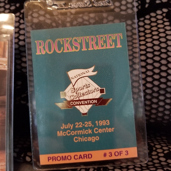 Marilyn Monroe collector cards - Picture 3 of 9